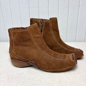 Privo by Clarks Brown Suede Ankle Boots with Side Zippers Size 8M